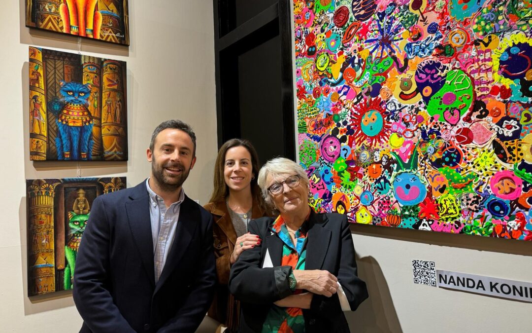 Nanda en Istorik Gallery